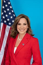 Official portrait of Maria Salazar