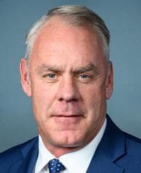 Official portrait of Ryan Zinke